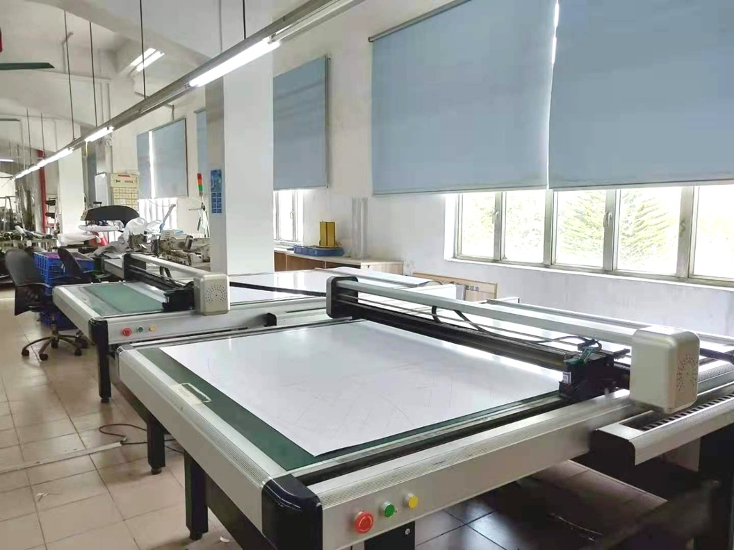 paper cutting machine.jpg